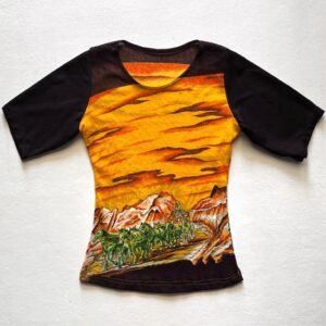 Horses and Mountains Scenic Top - Rare Find